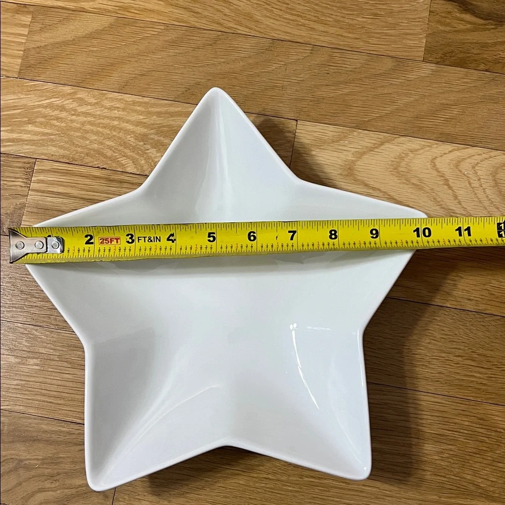 Pottery Barn White Star-Shaped Ceramic Bowl, 10”No Chips or Cracks